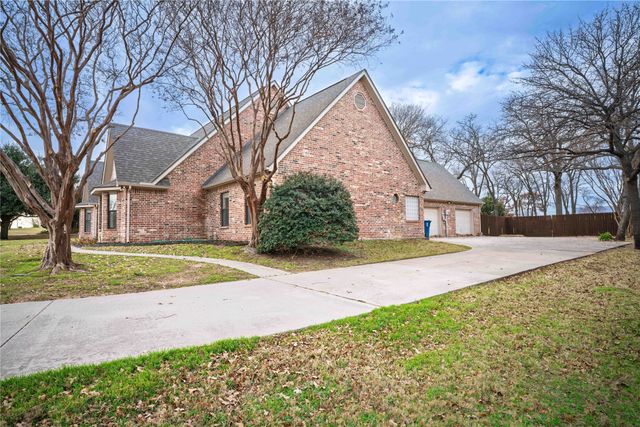 250 Timberleaf Drive, Double Oak, TX 75077