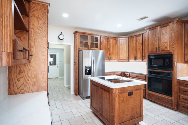 250 Timberleaf Drive, Double Oak, TX 75077