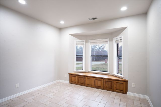 250 Timberleaf Drive, Double Oak, TX 75077