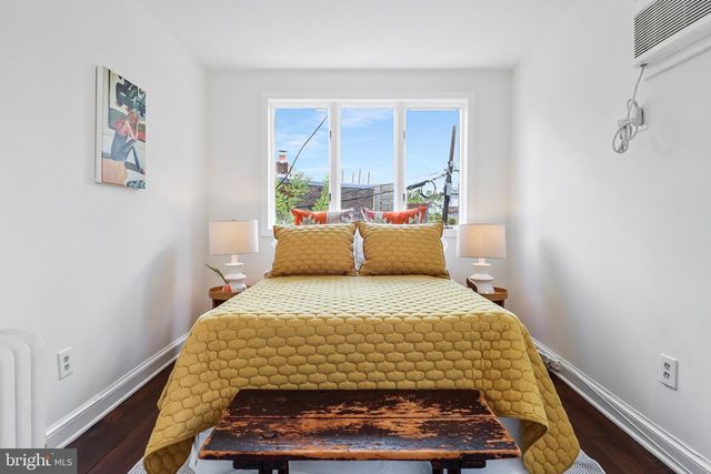 122 3RD ST SE, Washington, DC 20003