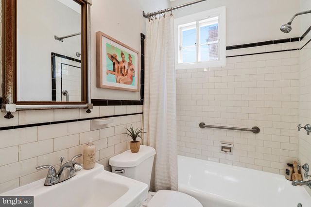 122 3RD ST SE, Washington, DC 20003