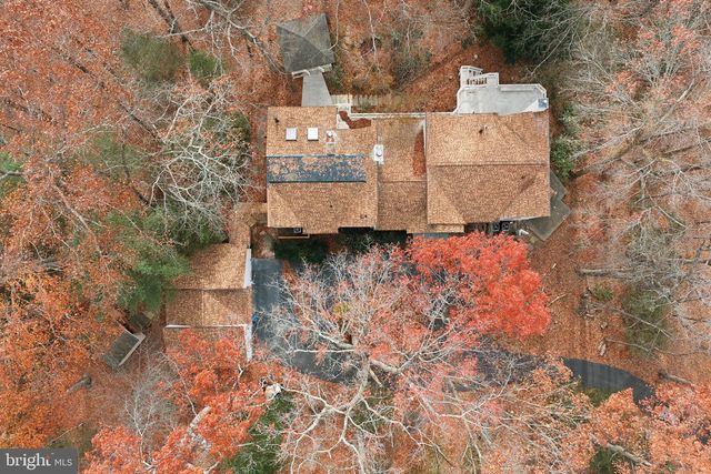 10701 SYCAMORE SPRINGS LN, Great Falls, VA 22066