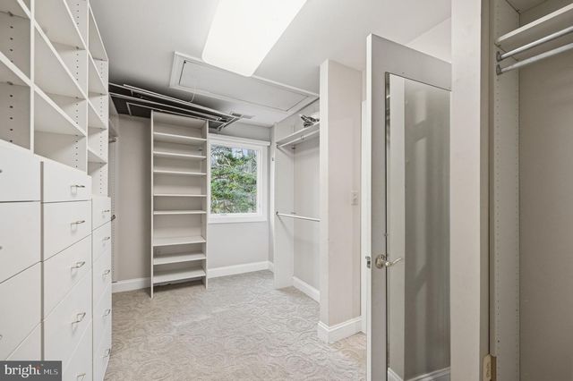 10701 SYCAMORE SPRINGS LN, Great Falls, VA 22066