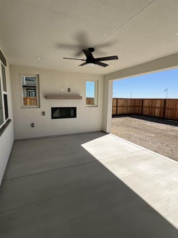 3176 Bosworth St, Lathrop, CA 95330