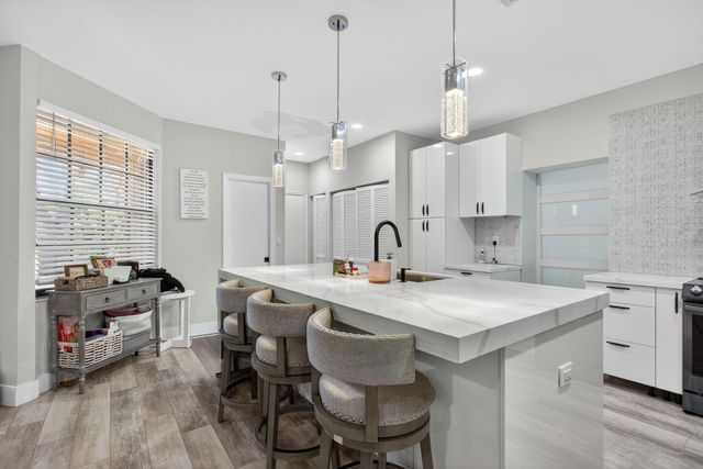 11910 Glenmore Drive 3-3, Coral Springs, FL 33071