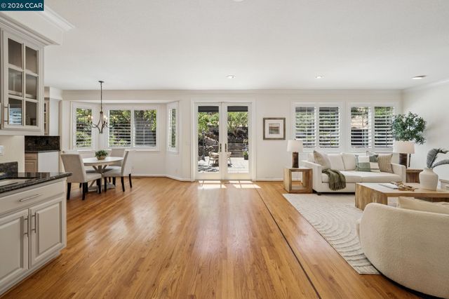 136 Lark Ct, Alamo, CA 94507