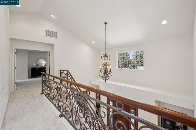 136 Lark Ct, Alamo, CA 94507