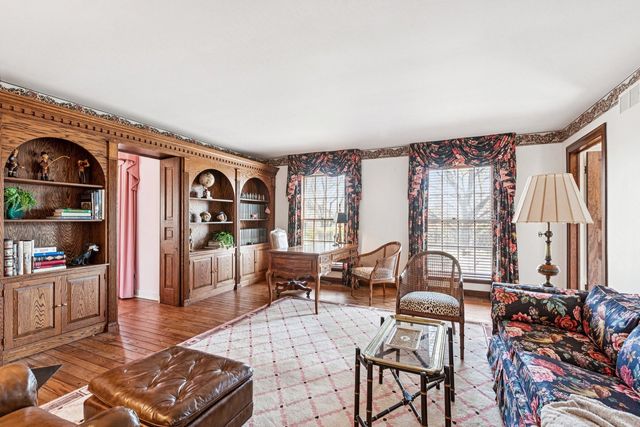 545 Windsor Road, Inverness, IL 60067