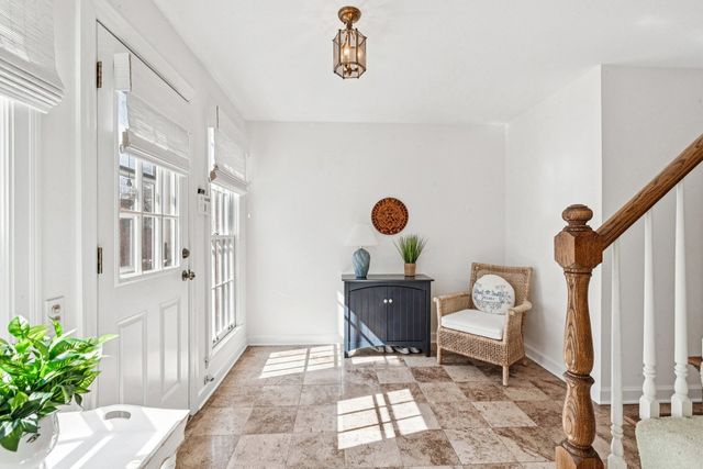 545 Windsor Road, Inverness, IL 60067