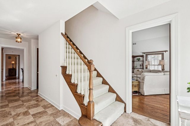 545 Windsor Road, Inverness, IL 60067