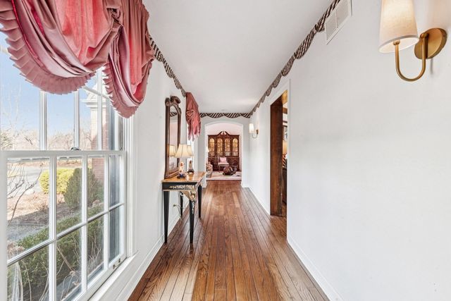 545 Windsor Road, Inverness, IL 60067