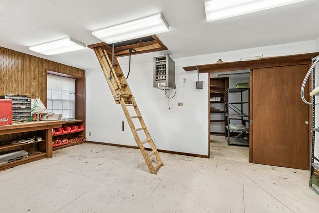 545 Windsor Road, Inverness, IL 60067