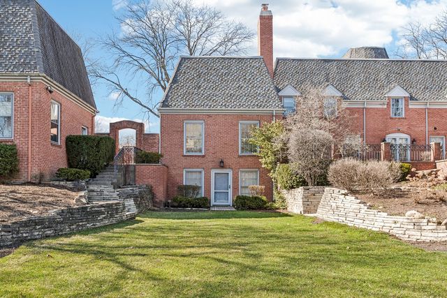 545 Windsor Road, Inverness, IL 60067