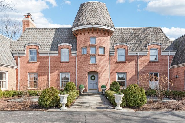 545 Windsor Road, Inverness, IL 60067