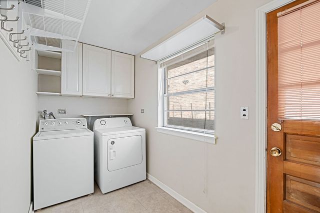 7303 N Kildare Avenue, Lincolnwood, IL 60712