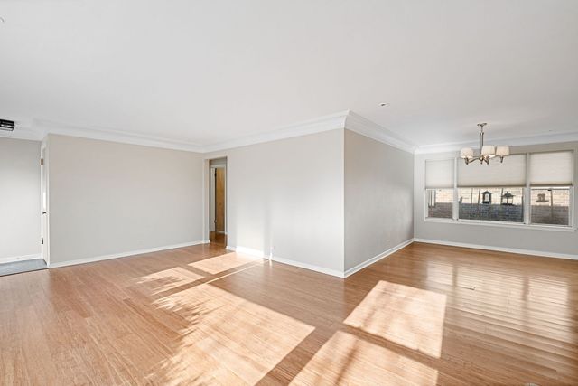 7303 N Kildare Avenue, Lincolnwood, IL 60712