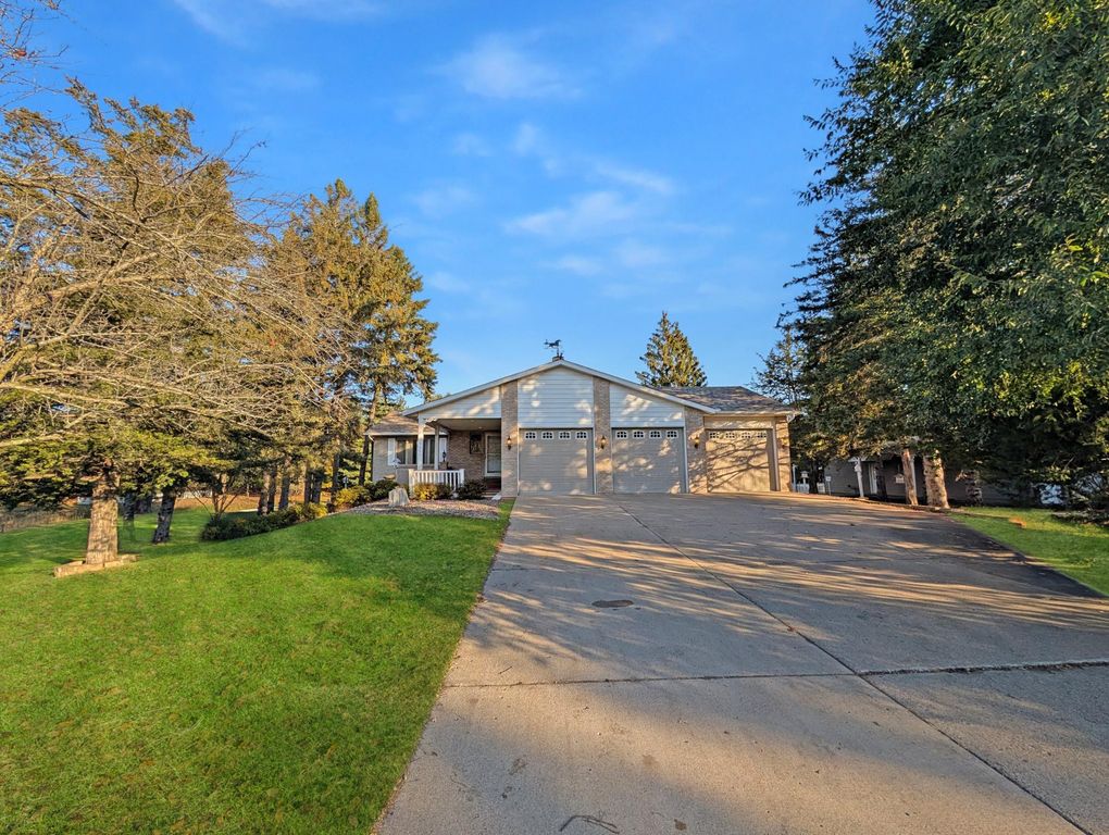 3695 174th Lane NW, Andover, MN 55304