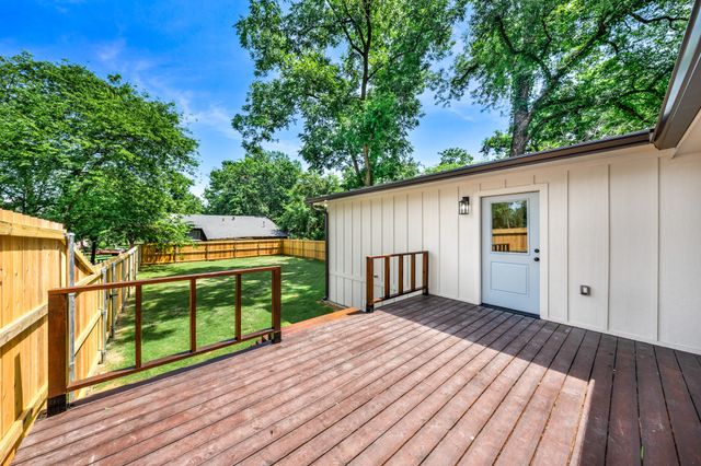200 Whitworth Street, Sulphur Springs, TX 75482