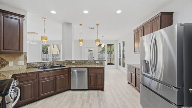 3032 Prairie Bluff, Seguin, TX 78155