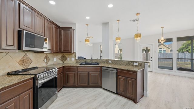 3032 Prairie Bluff, Seguin, TX 78155