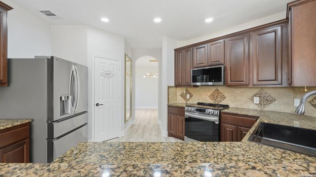 3032 Prairie Bluff, Seguin, TX 78155