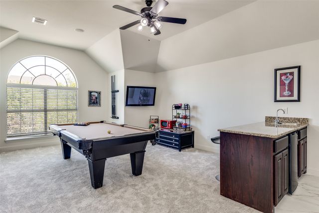 400 S Hampton Court, Lewisville, TX 75056