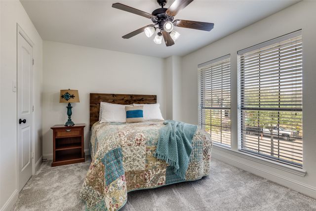 400 S Hampton Court, Lewisville, TX 75056