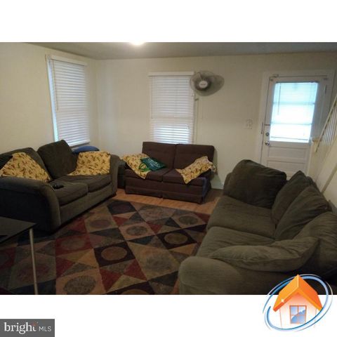 240 W MAIN ST, Newark, DE 19711