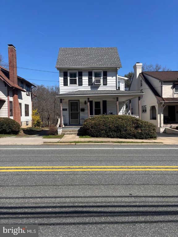 240 W MAIN ST, Newark, DE 19711