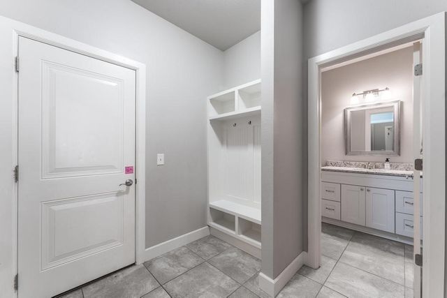 4400 SW Alfalfa Avenue, Bentonville, AR 72713