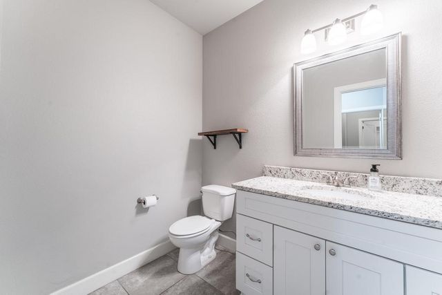 4400 SW Alfalfa Avenue, Bentonville, AR 72713