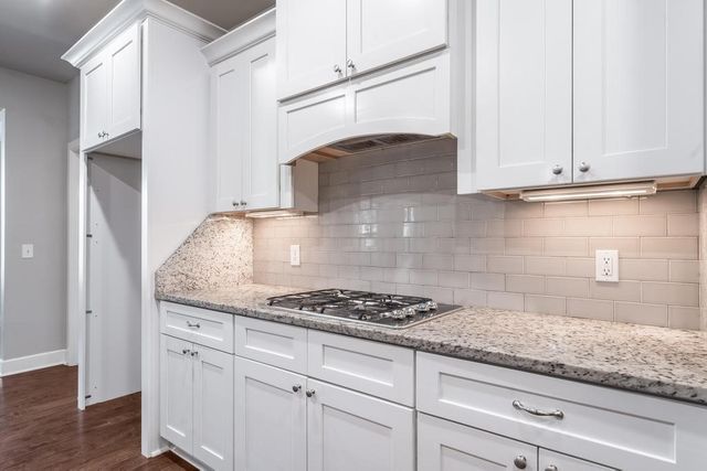 4400 SW Alfalfa Avenue, Bentonville, AR 72713