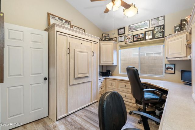 1437 E GLENHAVEN Drive, Phoenix, AZ 85048