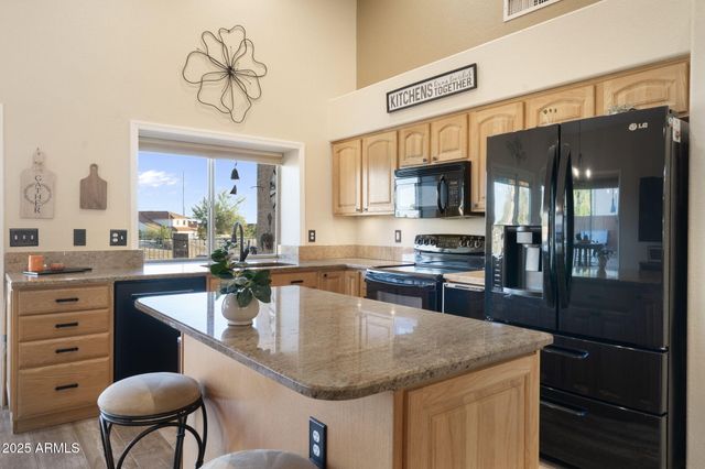 1437 E GLENHAVEN Drive, Phoenix, AZ 85048