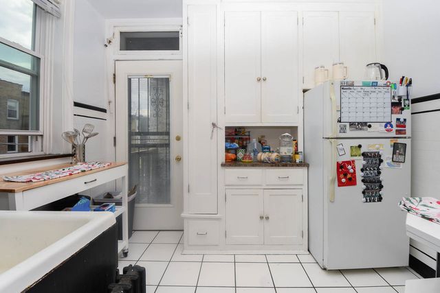 1217 W GRANVILLE Avenue 2B, Chicago, IL 60660