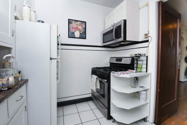 1217 W GRANVILLE Avenue 2B, Chicago, IL 60660