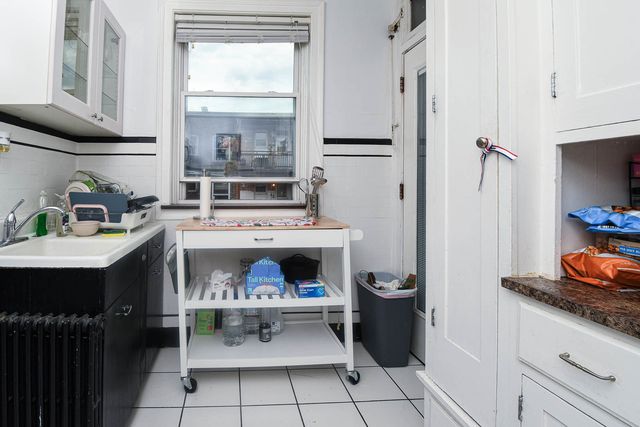 1217 W GRANVILLE Avenue 2B, Chicago, IL 60660