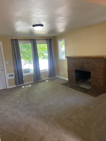 5801 N Wall St, Spokane, WA 99205