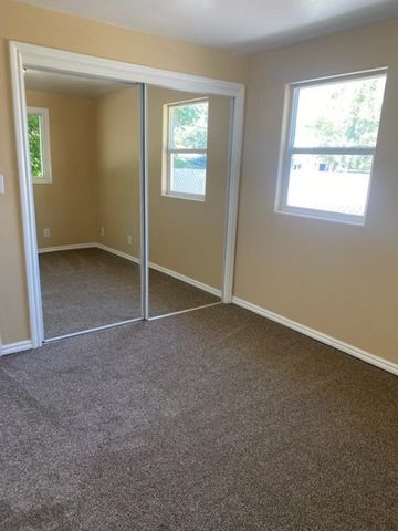 5801 N Wall St, Spokane, WA 99205