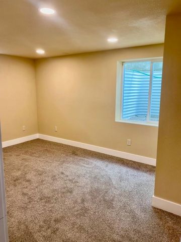 5801 N Wall St, Spokane, WA 99205