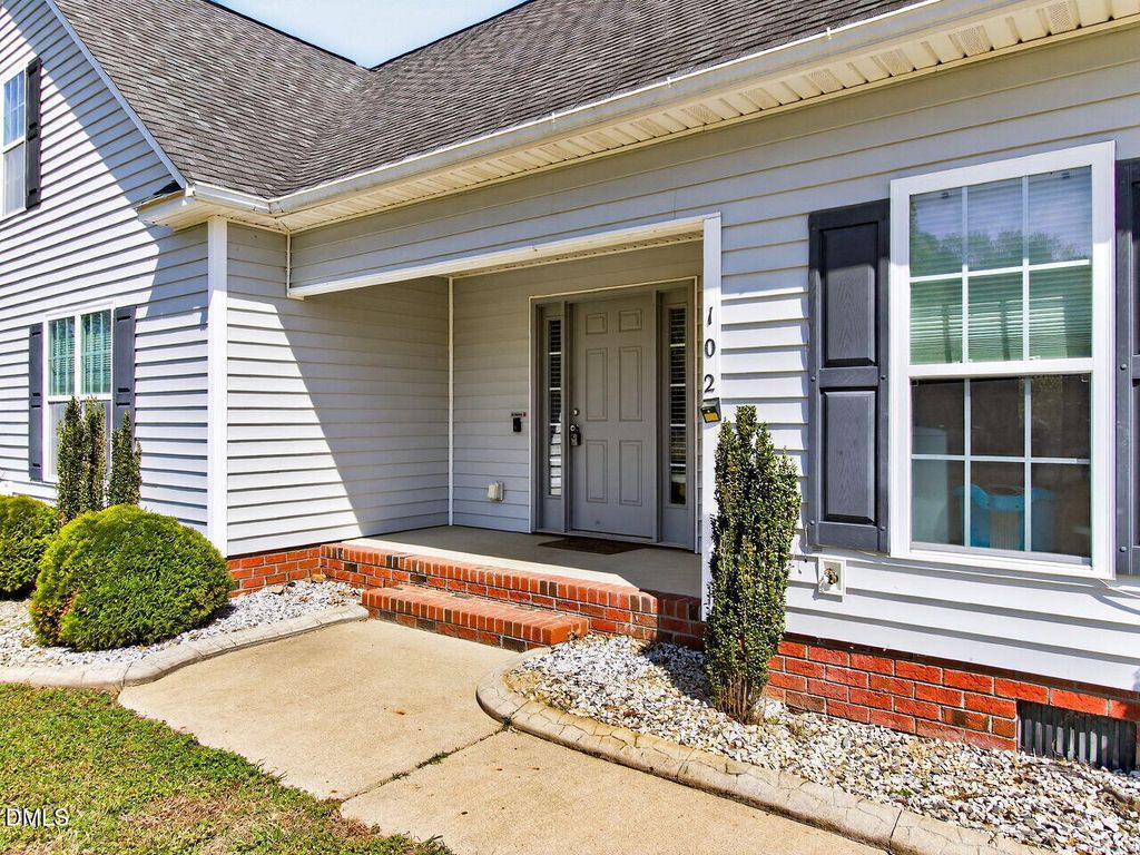 102 Clayside Drive, Pikeville, NC 27863