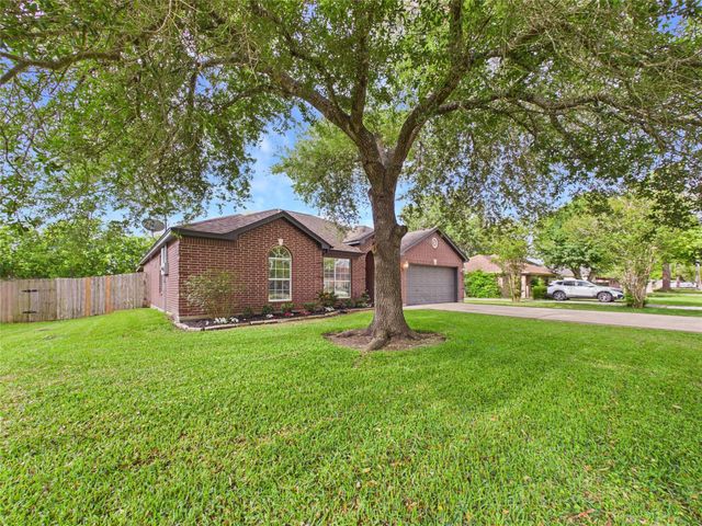 13131 7th Street, Santa Fe, TX 77510