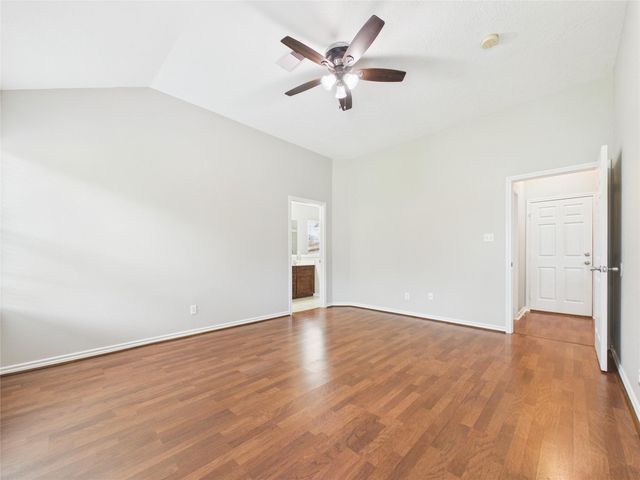 13131 7th Street, Santa Fe, TX 77510