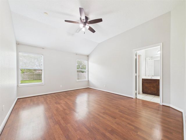 13131 7th Street, Santa Fe, TX 77510