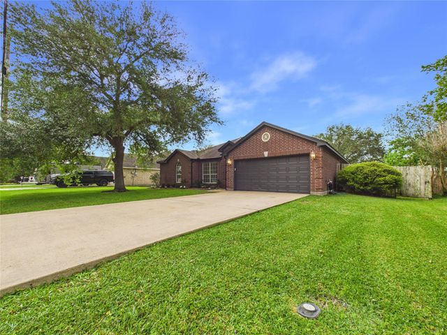 13131 7th Street, Santa Fe, TX 77510