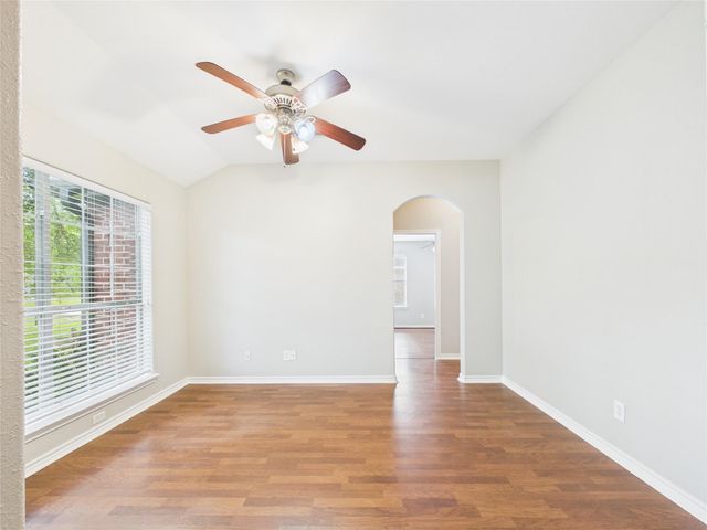 13131 7th Street, Santa Fe, TX 77510