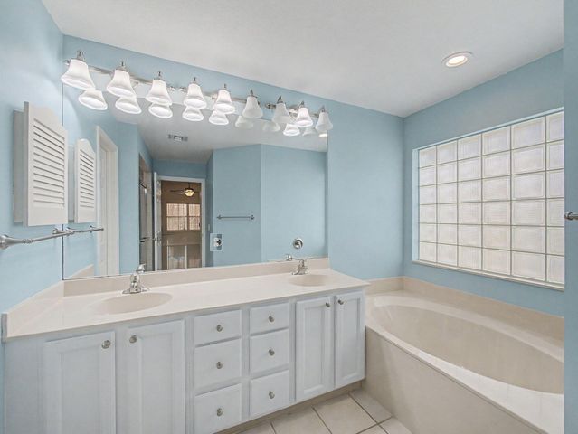 6467 SE Wild Olive Lane, Stuart, FL 34997