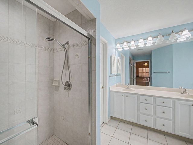 6467 SE Wild Olive Lane, Stuart, FL 34997