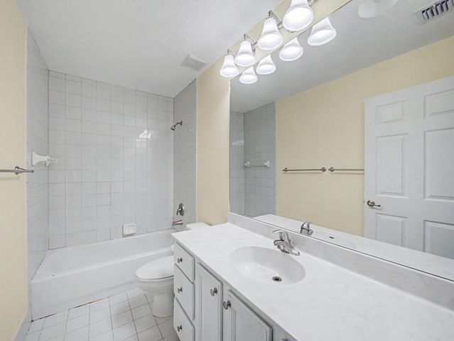 6467 SE Wild Olive Lane, Stuart, FL 34997