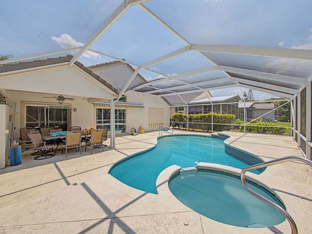 6467 SE Wild Olive Lane, Stuart, FL 34997